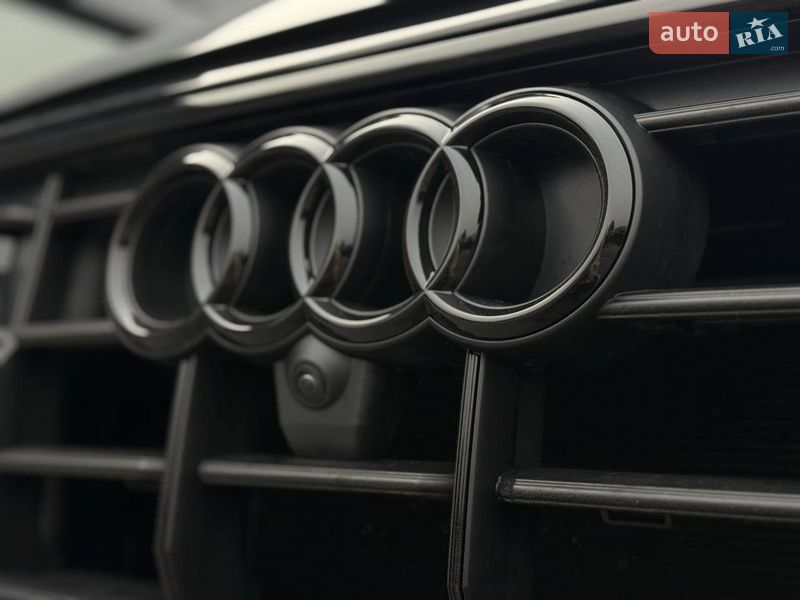 Позашляховик / Кросовер Audi Q8 2019 в Рівному