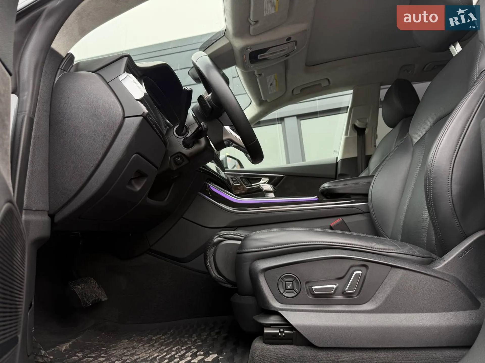 2019 Audi Q8 - мініатюра 33