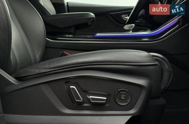 Позашляховик / Кросовер Audi Q8 2019 в Рівному