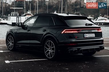 Внедорожник / Кроссовер Audi Q8 2019 в Одессе