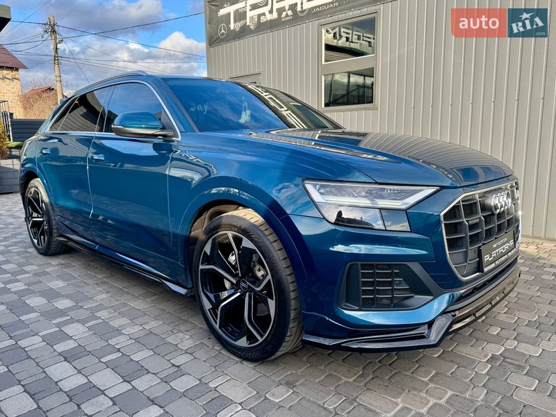 Внедорожник / Кроссовер Audi Q8 2018 в Киеве