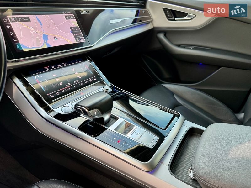 Внедорожник / Кроссовер Audi Q8 2018 в Киеве