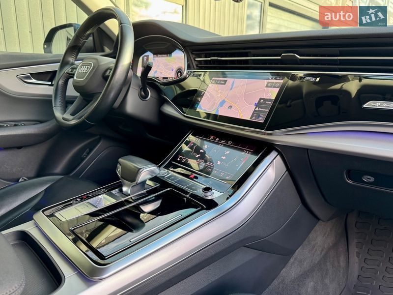 Внедорожник / Кроссовер Audi Q8 2018 в Киеве