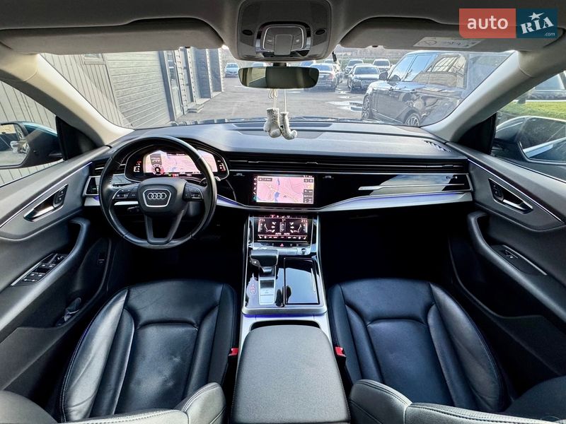 Внедорожник / Кроссовер Audi Q8 2018 в Киеве
