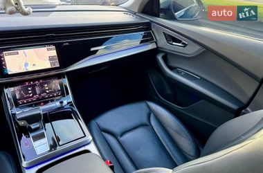Внедорожник / Кроссовер Audi Q8 2018 в Киеве