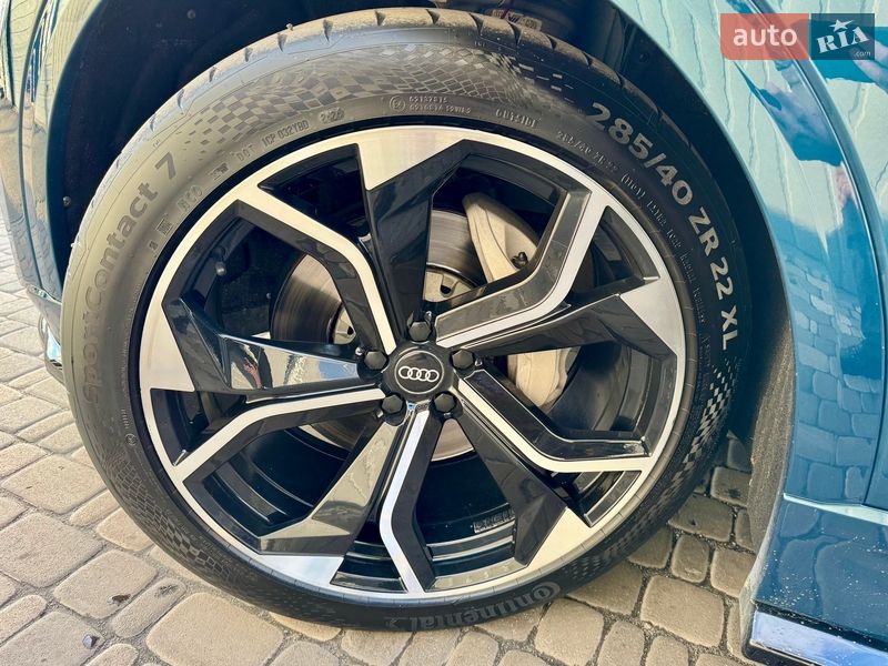 Внедорожник / Кроссовер Audi Q8 2018 в Киеве