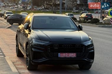 Позашляховик / Кросовер Audi Q8 2020 в Чернівцях