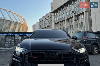 Внедорожник / Кроссовер Audi Q8 2020 в Киеве