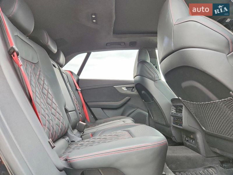 Внедорожник / Кроссовер Audi Q8 2025 в Киеве
