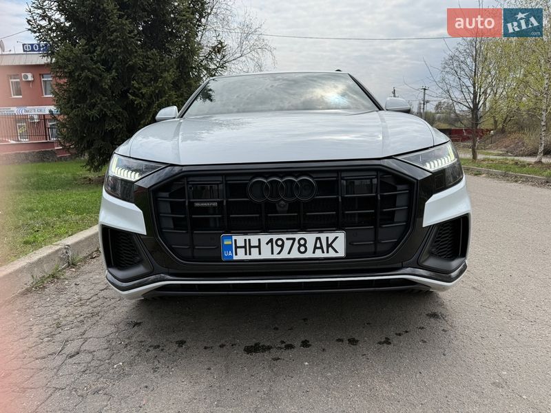 Позашляховик / Кросовер Audi Q8 2019 в Полтаві