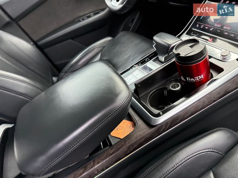 Позашляховик / Кросовер Audi Q8 2019 в Полтаві