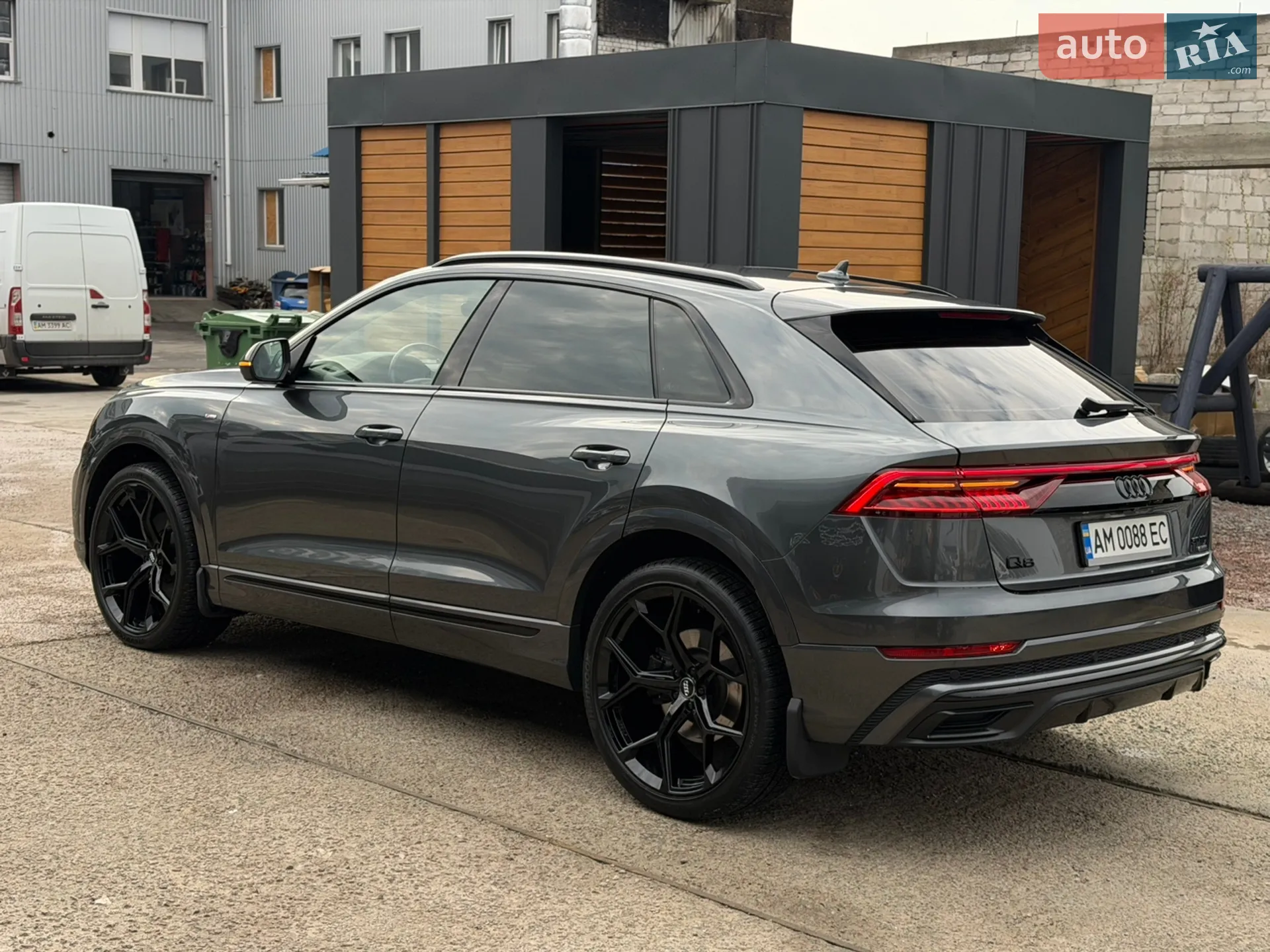 2018 Audi Q8 - мініатюра 2