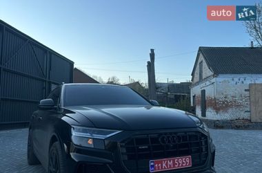 Внедорожник / Кроссовер Audi Q8 2021 в Хороле