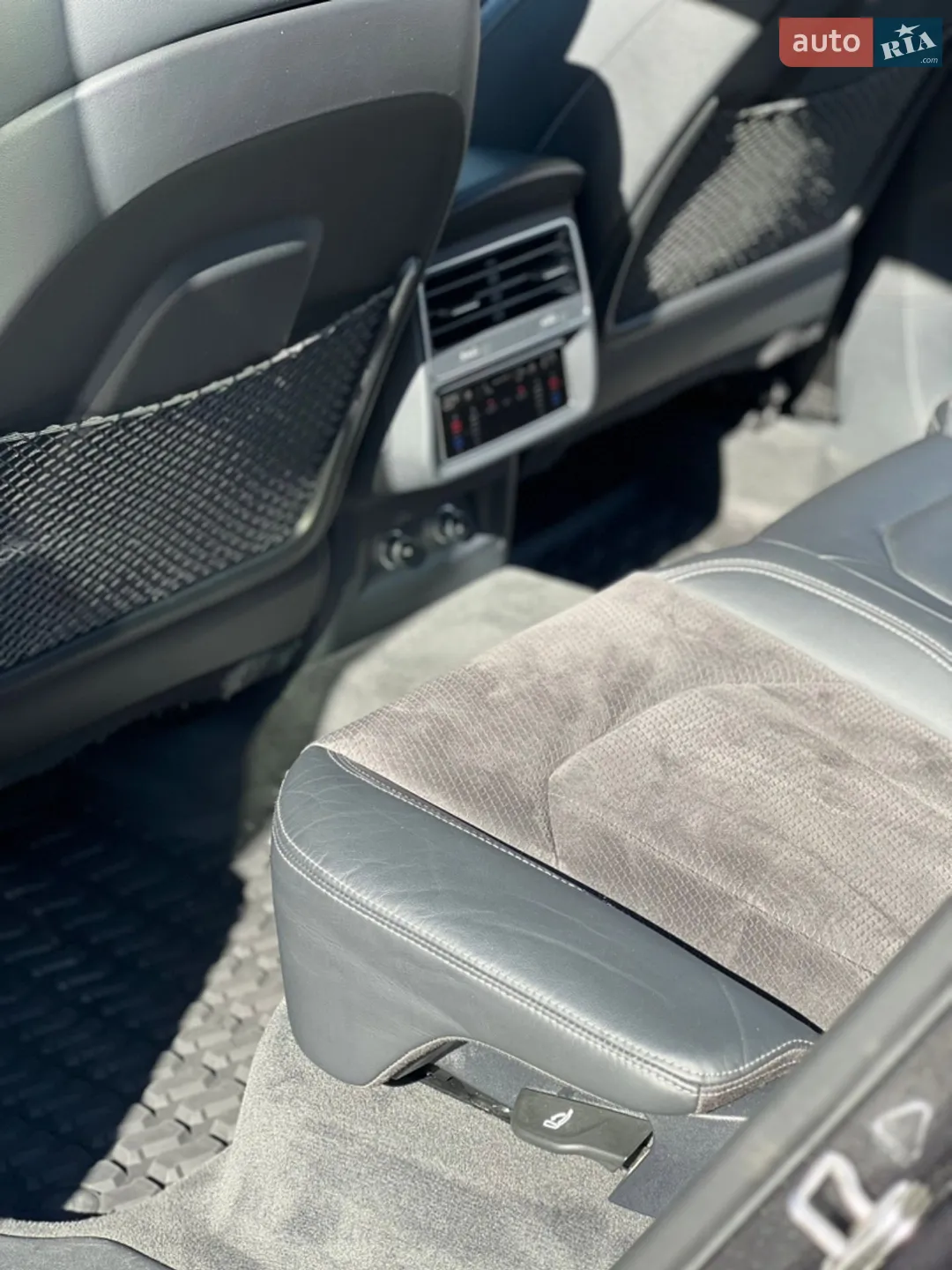2018 Audi Q8 - мініатюра 13