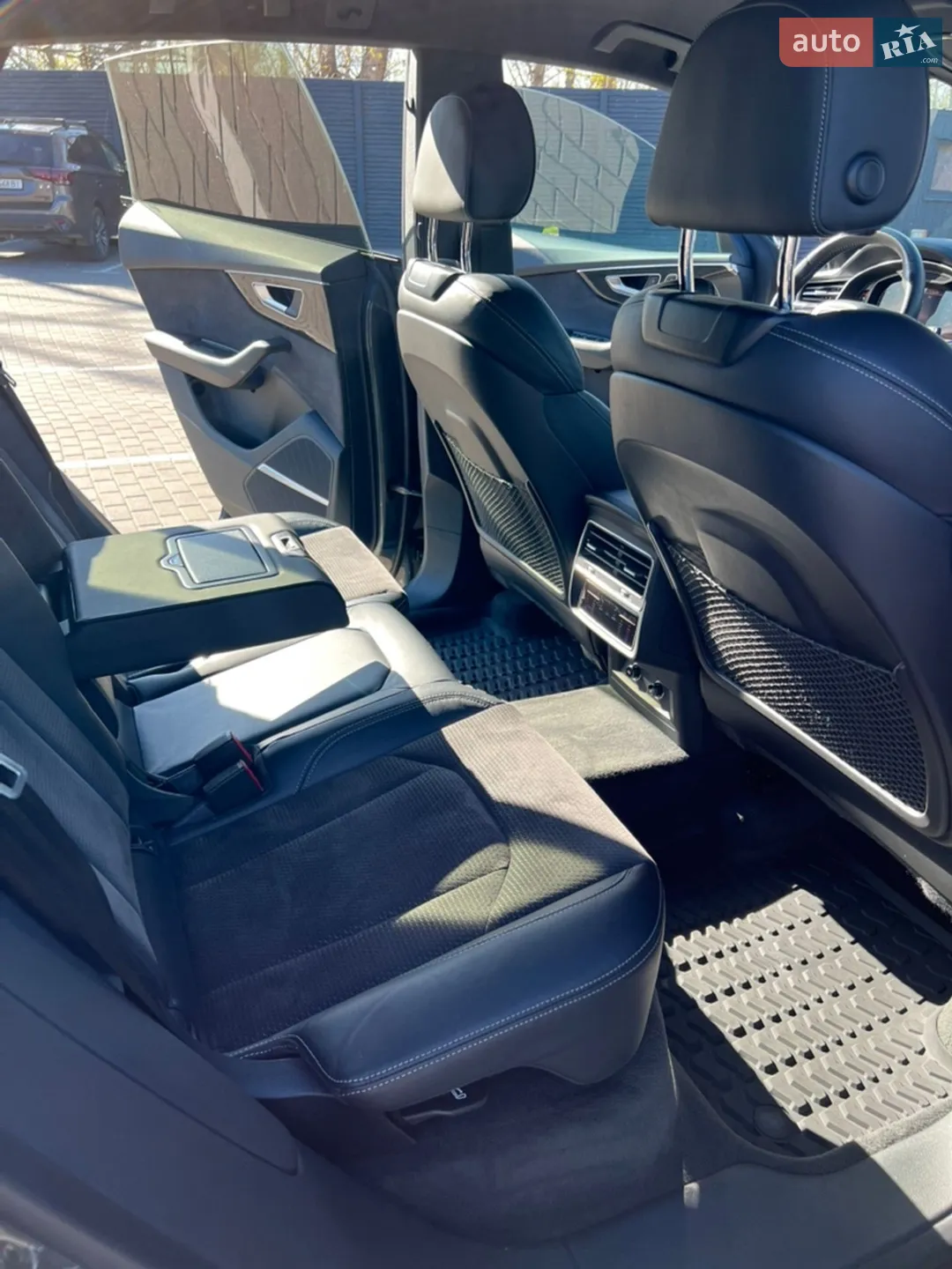 2018 Audi Q8 - мініатюра 17