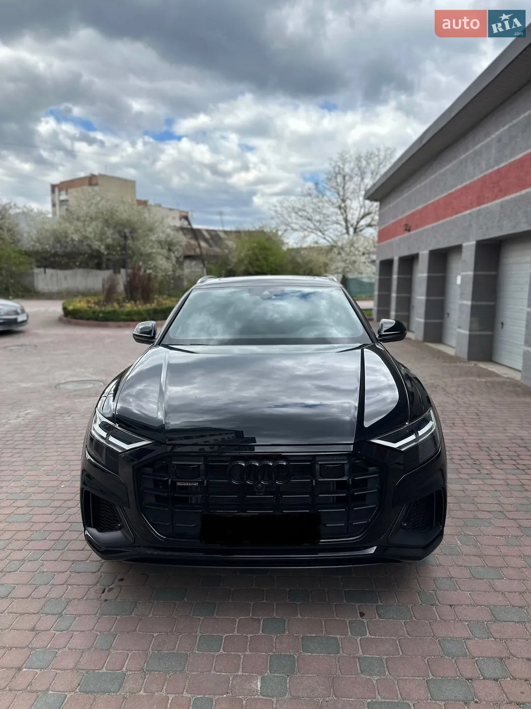 2019 Audi Q8 - мініатюра 2