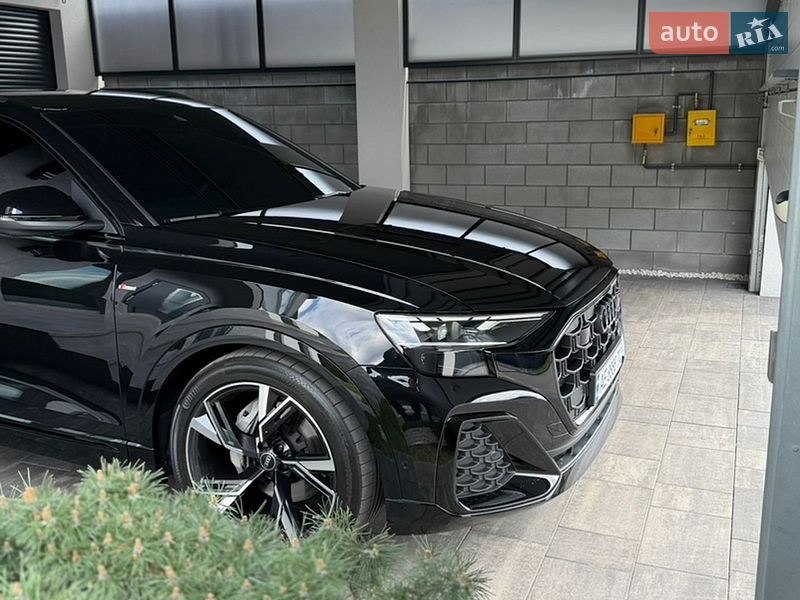 Audi Q8 2025