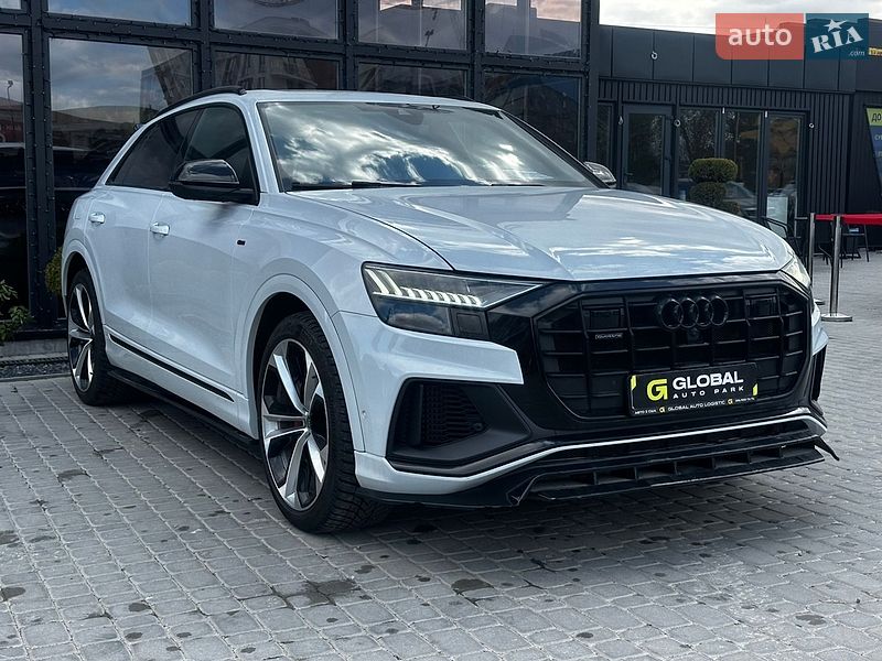 Позашляховик / Кросовер Audi Q8 2021 в Львові