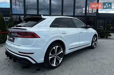 Позашляховик / Кросовер Audi Q8 2021 в Львові