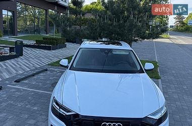Внедорожник / Кроссовер Audi Q8 2018 в Ужгороде