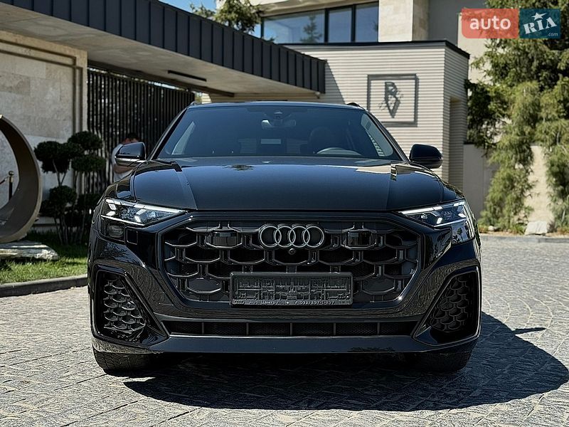 Внедорожник / Кроссовер Audi Q8 2025 в Львове