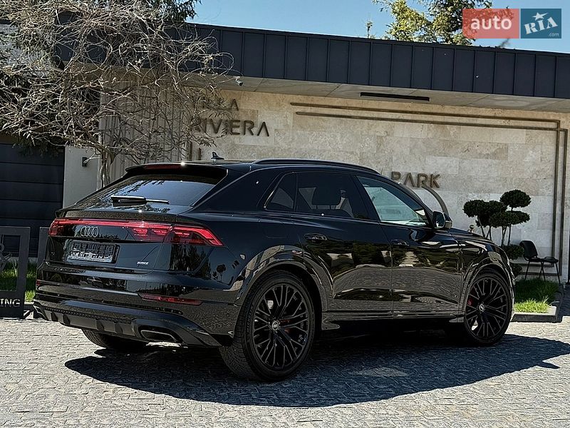 Внедорожник / Кроссовер Audi Q8 2025 в Львове
