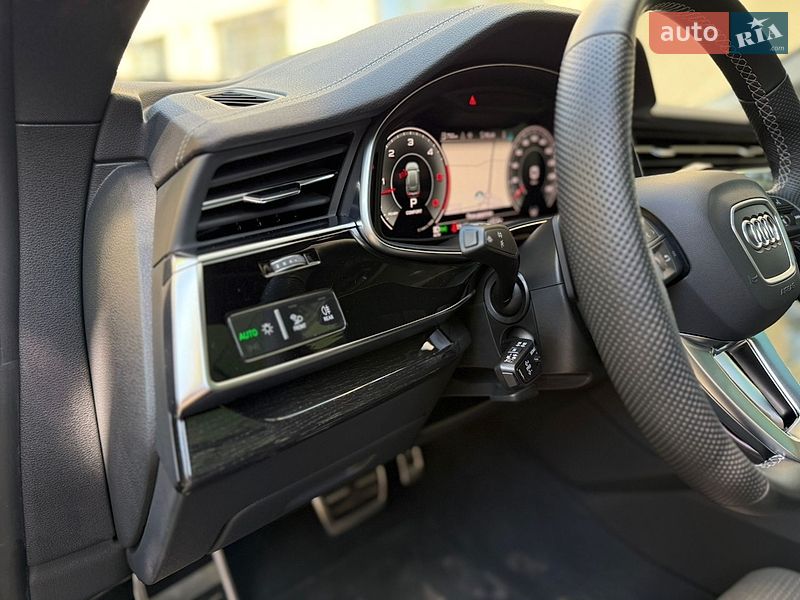 Внедорожник / Кроссовер Audi Q8 2025 в Львове