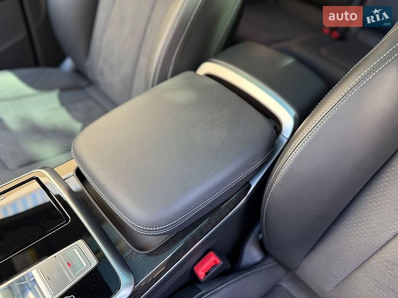 Внедорожник / Кроссовер Audi Q8 2025 в Львове