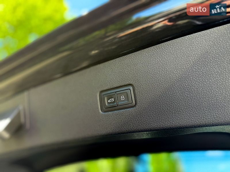 Внедорожник / Кроссовер Audi Q8 2025 в Львове