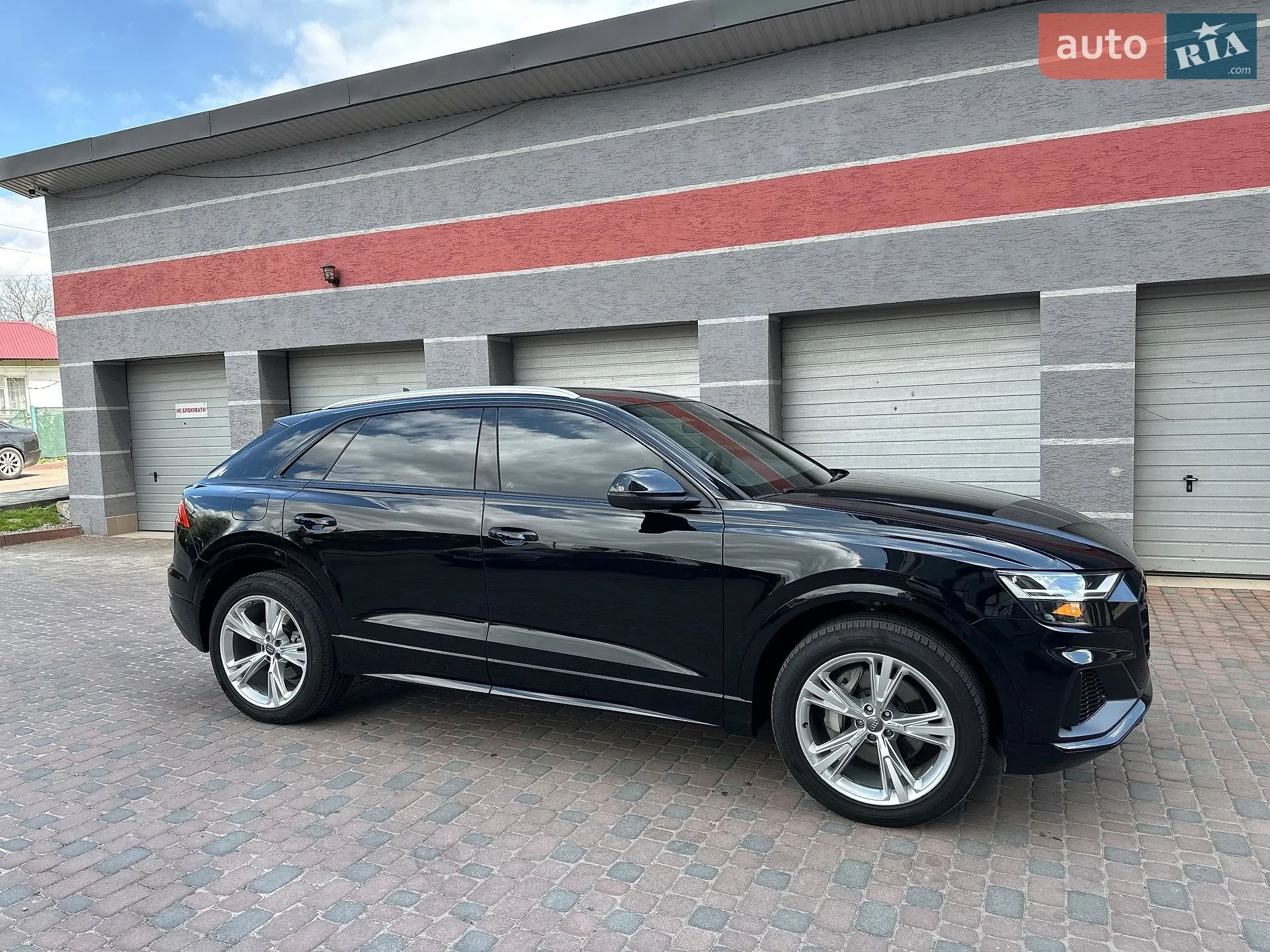 2019 Audi Q8 - мініатюра 4