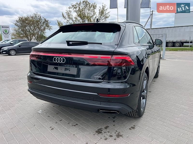 Внедорожник / Кроссовер Audi Q8 2026 в Полтаве