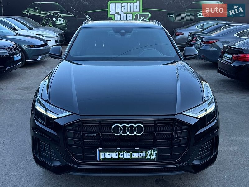 Внедорожник / Кроссовер Audi Q8 2020 в Одессе