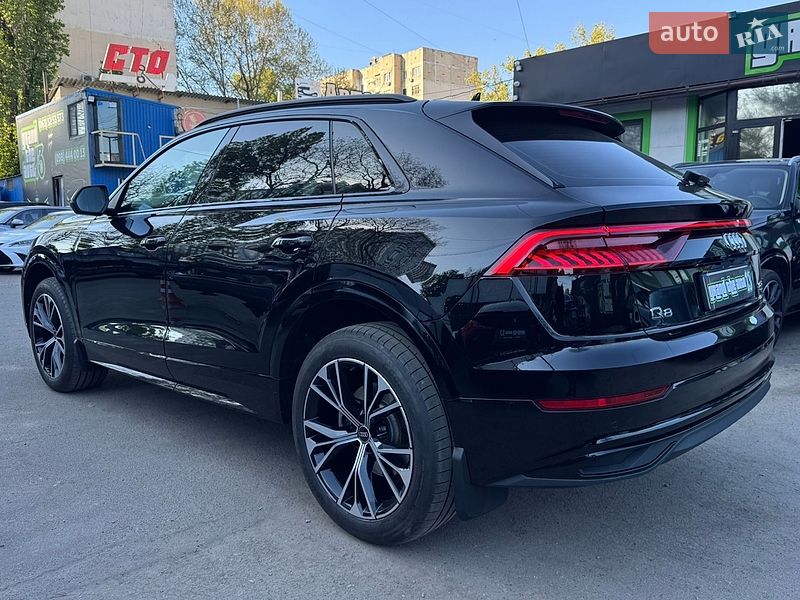 Внедорожник / Кроссовер Audi Q8 2020 в Одессе