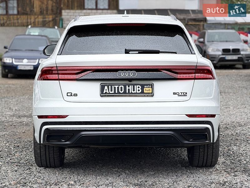 Внедорожник / Кроссовер Audi Q8 2019 в Бердичеве