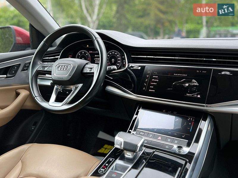 Внедорожник / Кроссовер Audi Q8 2019 в Львове