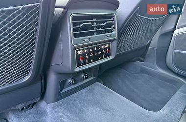 Позашляховик / Кросовер Audi Q8 2024 в Дніпрі