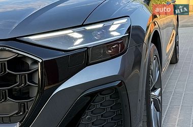 Позашляховик / Кросовер Audi Q8 2024 в Дніпрі
