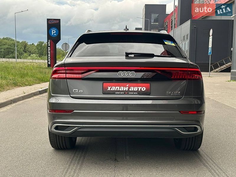 Внедорожник / Кроссовер Audi Q8 2022 в Киеве