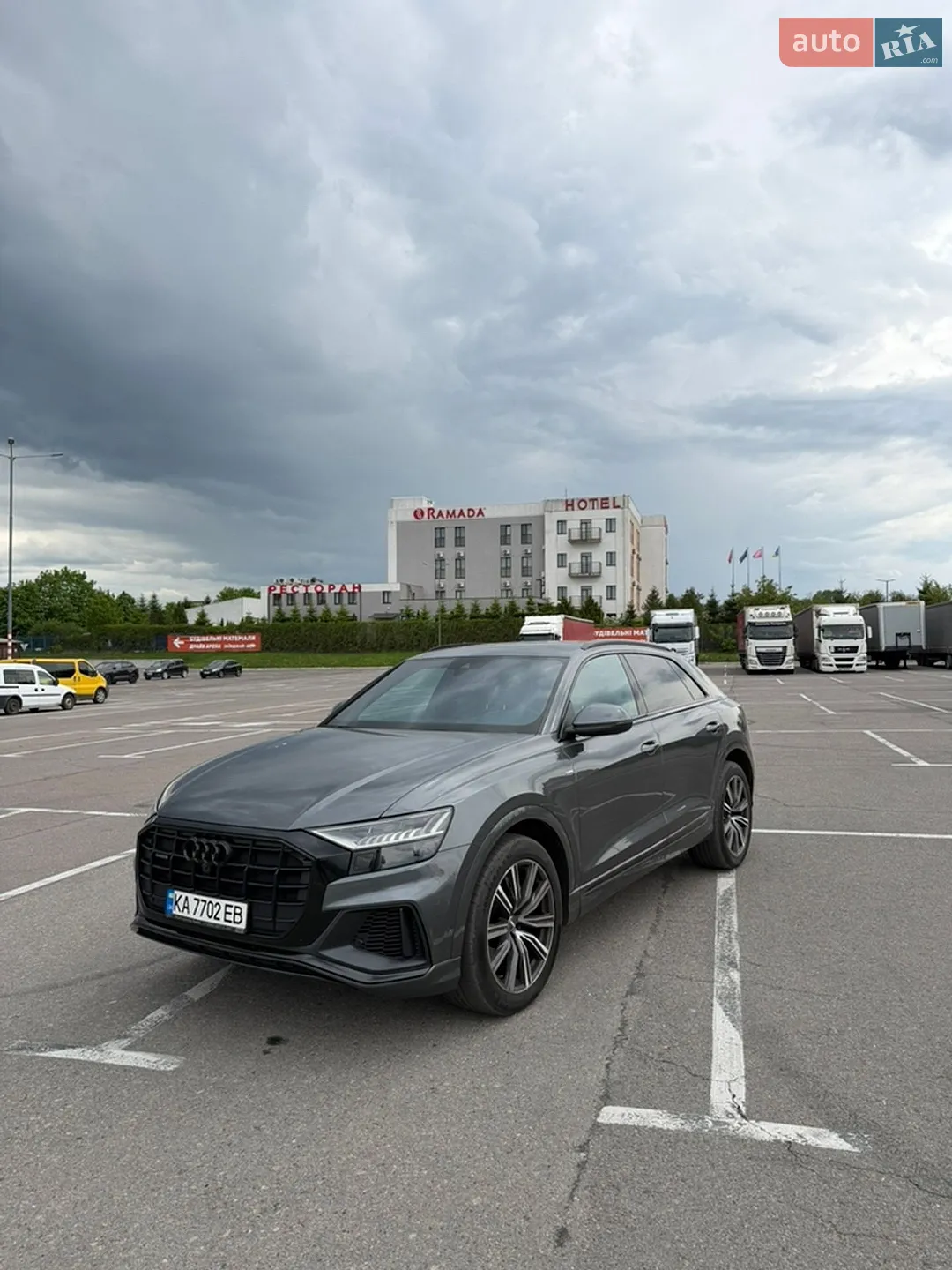 2019 Audi Q8 - мініатюра 3