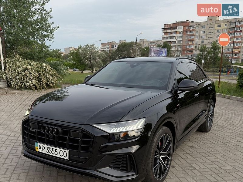 Позашляховик / Кросовер Audi Q8 2022 в Запоріжжі