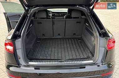 Позашляховик / Кросовер Audi Q8 2022 в Запоріжжі