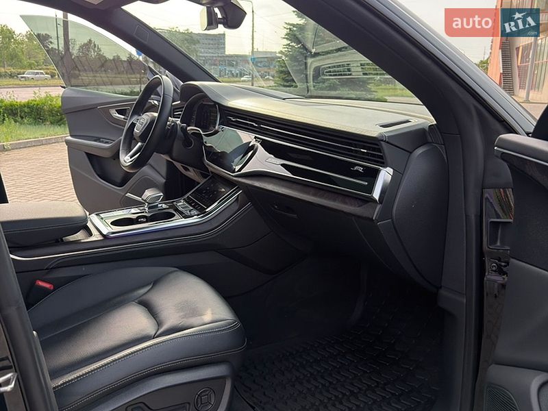 Позашляховик / Кросовер Audi Q8 2022 в Запоріжжі
