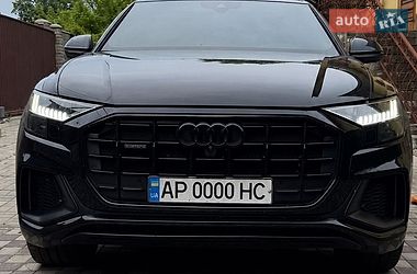 Позашляховик / Кросовер Audi Q8 2020 в Новомосковську