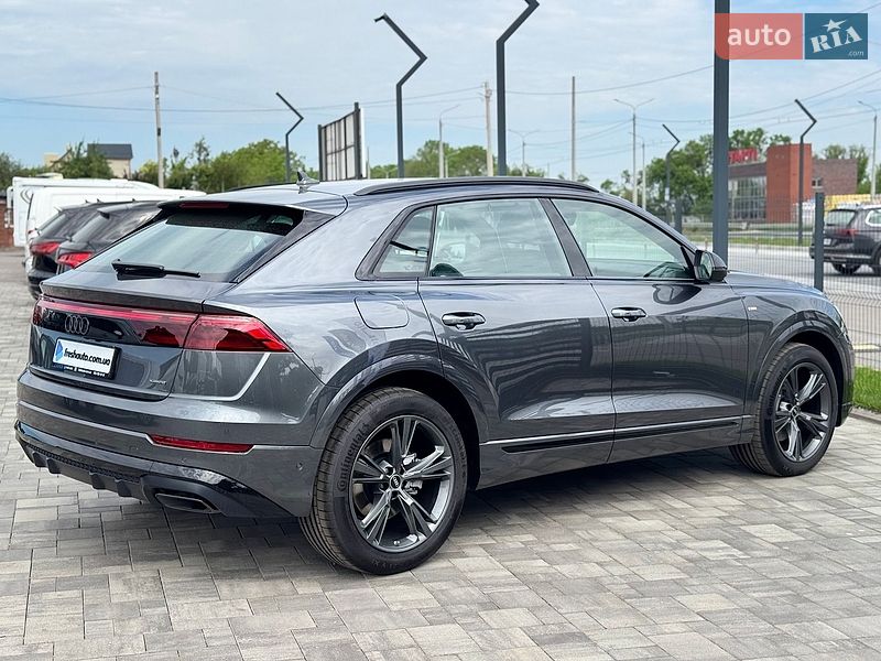 Внедорожник / Кроссовер Audi Q8 2026 в Ровно