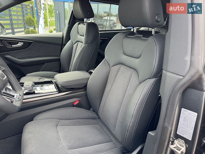 Внедорожник / Кроссовер Audi Q8 2026 в Ровно