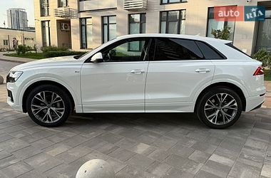 Позашляховик / Кросовер Audi Q8 2023 в Києві