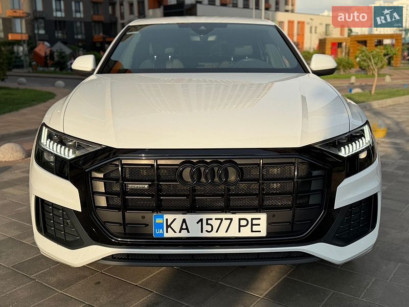 Позашляховик / Кросовер Audi Q8 2023 в Києві