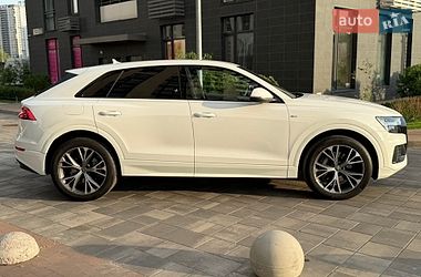 Позашляховик / Кросовер Audi Q8 2023 в Києві