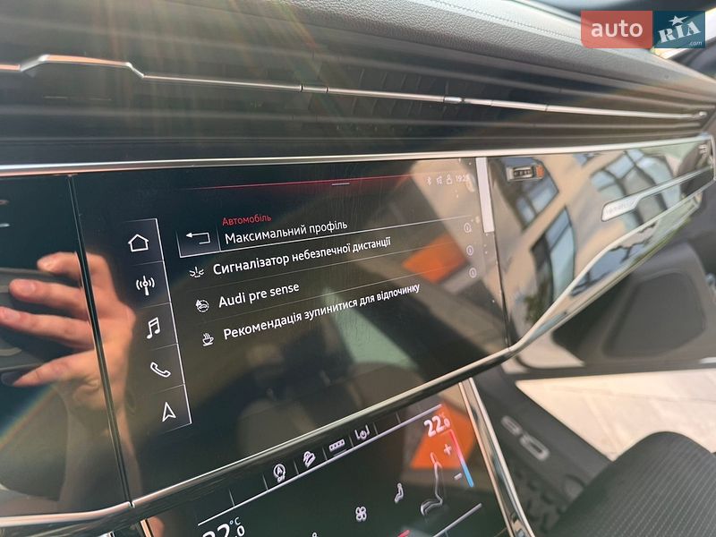 Позашляховик / Кросовер Audi Q8 2023 в Києві