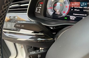 Позашляховик / Кросовер Audi Q8 2023 в Києві